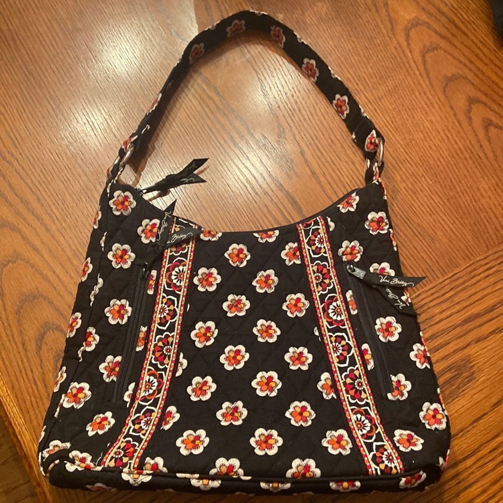 Vera Bradley bag like new black, red cream tan colors